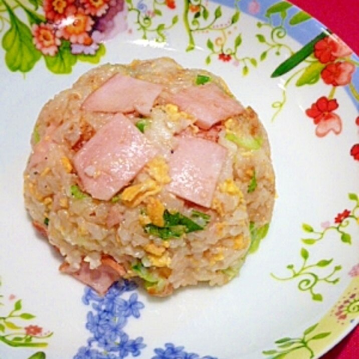鶏ガラで本格中華 ハムタマ 炒飯 レシピ 作り方 By まめもにお 楽天レシピ 鶏ガラで本格中華 ハムタマ 炒飯 レシピ 作り方 By まめもにお 楽天レシピ